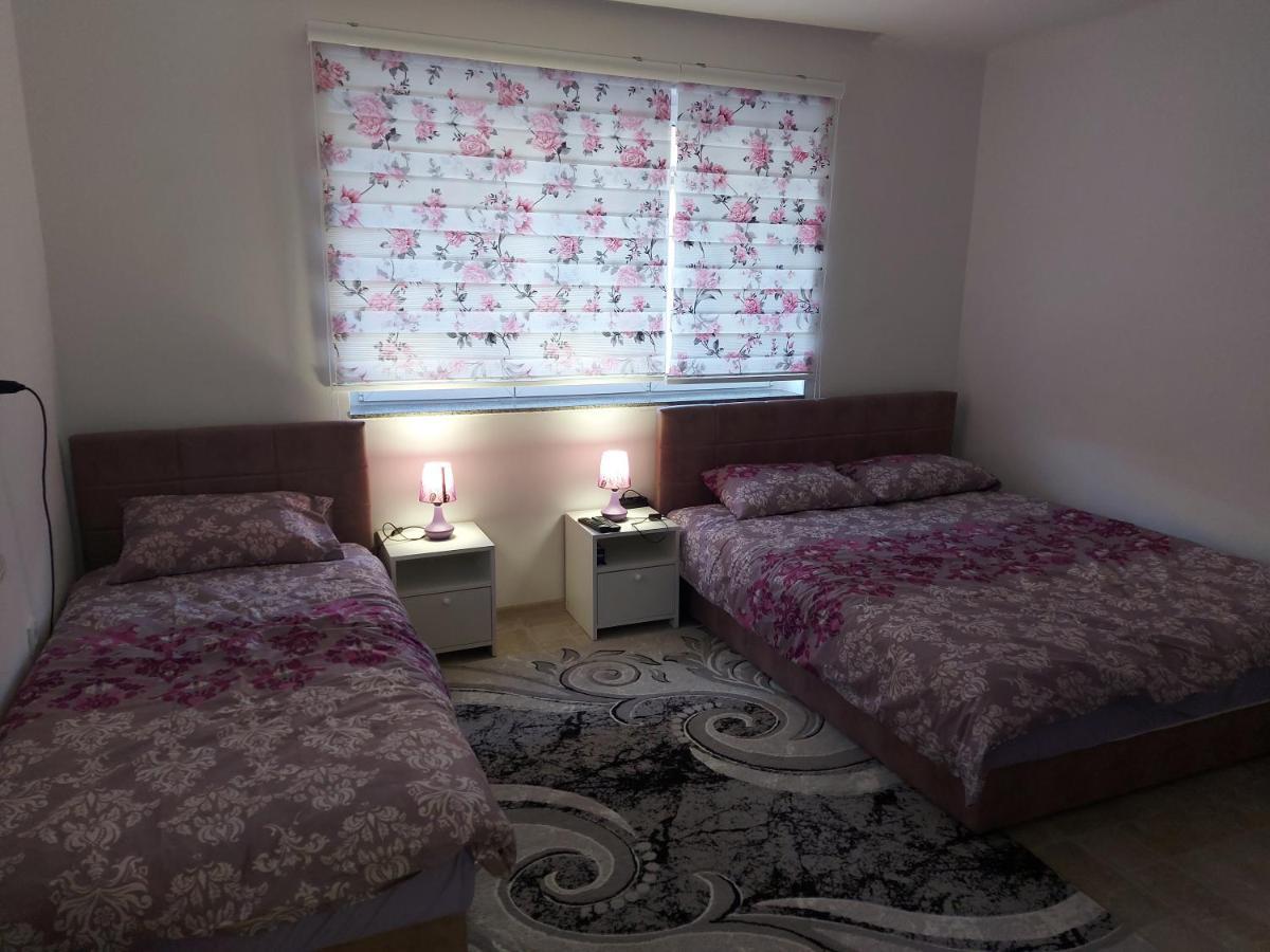 Lovely, Neat And Quite Apartment Dalia, Private Parking Sarajevo Exterior photo