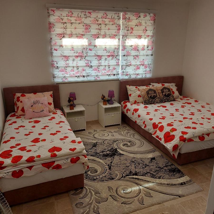 Lovely, Neat And Quite Apartment Dalia, Private Parking Sarajevo Exterior photo